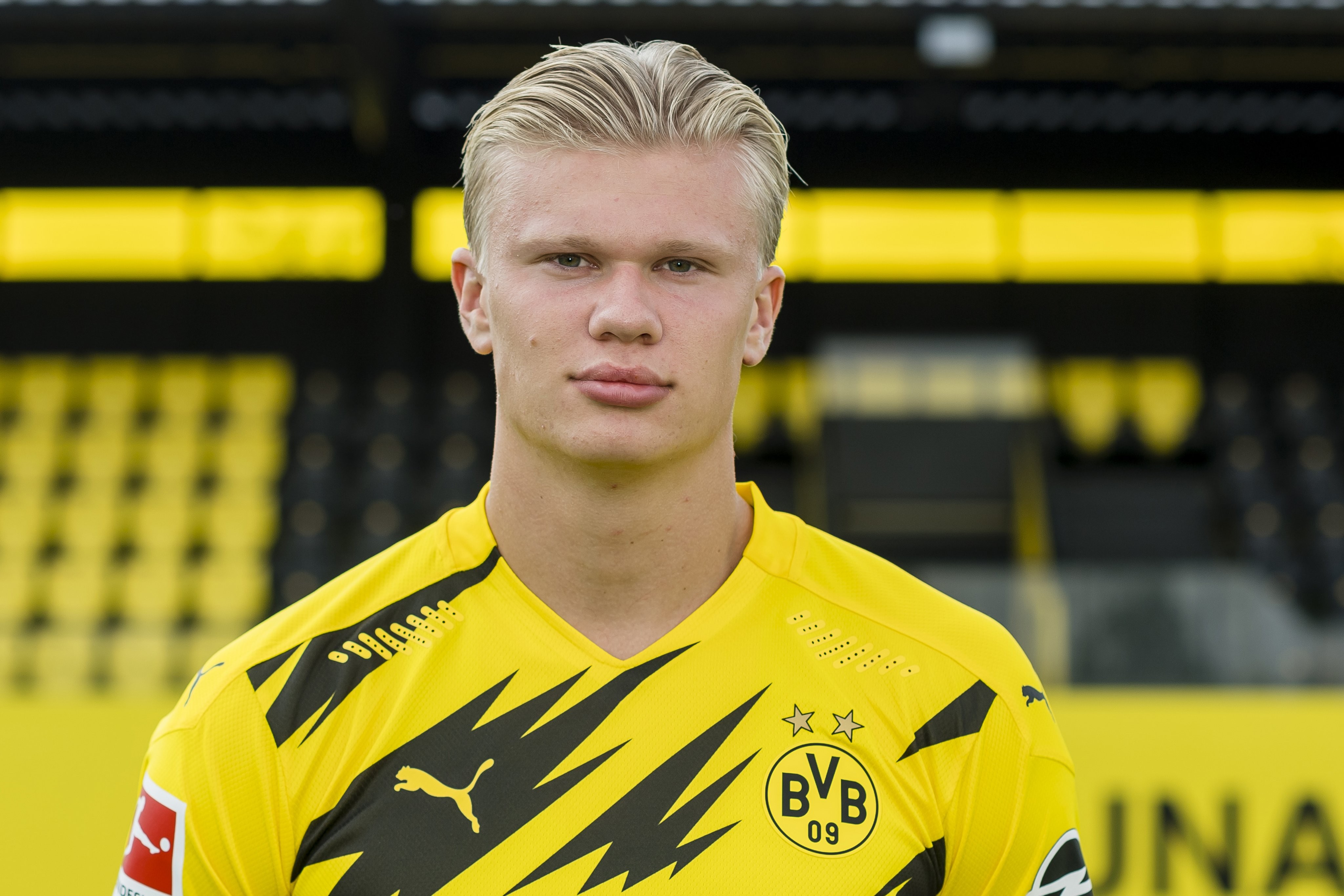 恩德里克租借加盟里昂，姆巴佩社媒留言：加油兄弟，祝你好运（恩德里克租借投里昂，姆巴佩社媒发文送祝福：加油兄弟，祝你好运）