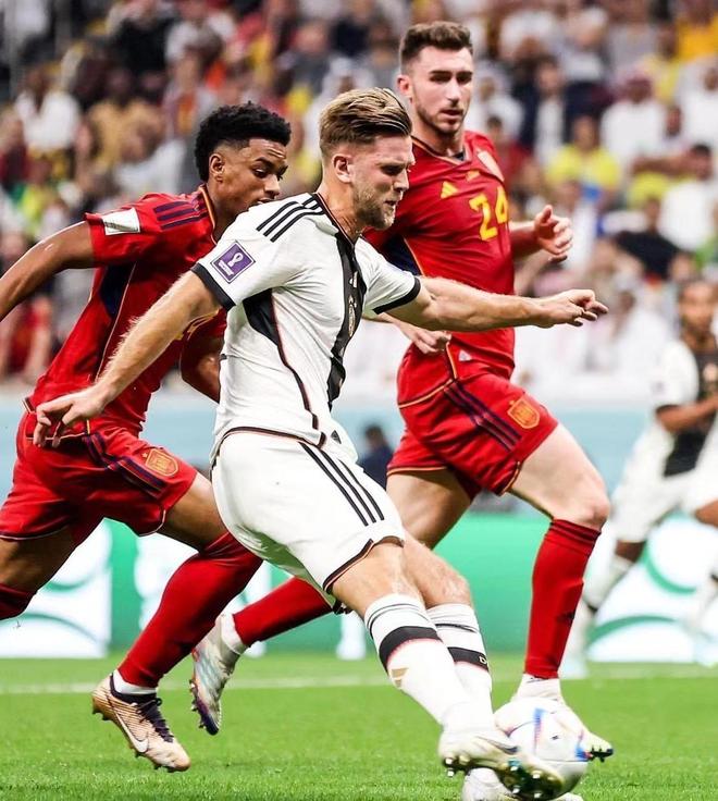 里程碑！保罗成历史唯一20000分12000助6000板球员（史上第一人！保罗达成20000分+12000助攻+6000篮板里程碑）