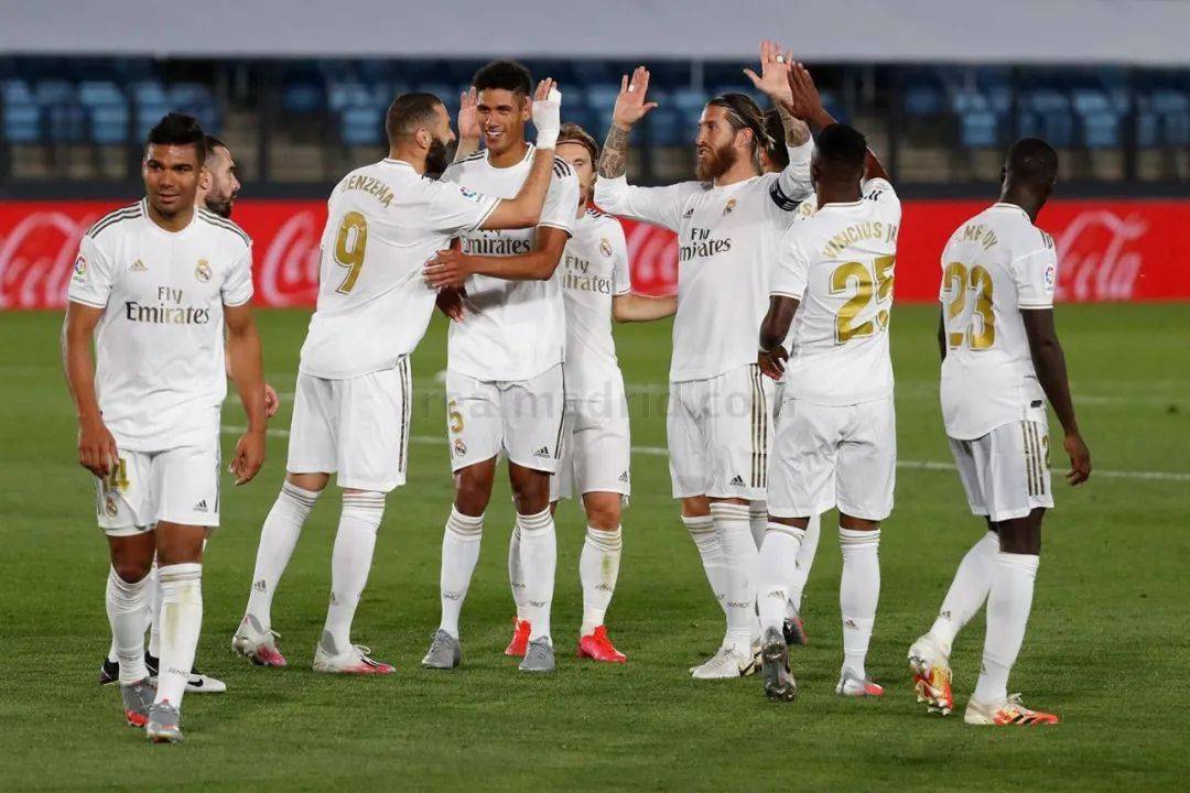 足球战术中最重要的空间概念（足球战术的核心空间理念）