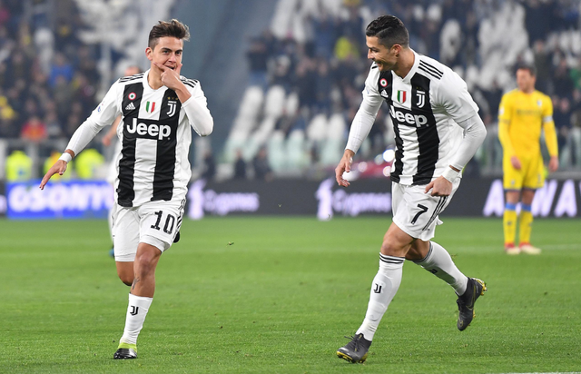 曼联4-1击败狼队，升至英超第六；米兰3-2战胜都灵，登顶积分榜。（曼联4比1擒狼队跻身英超第六，米兰3比2力克都灵领跑积分榜）