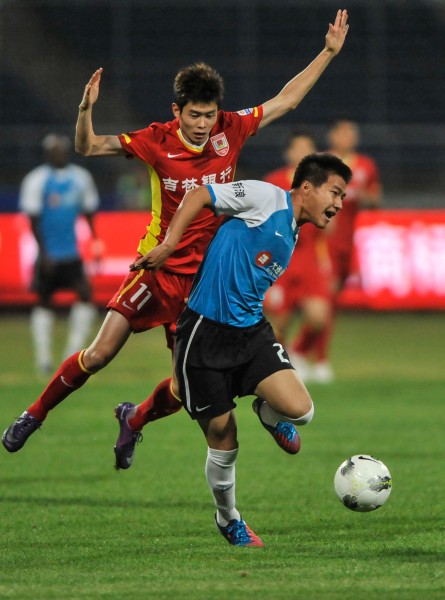 戈麦斯：儿子喜欢皮尔洛，我说光脚法好没用也要学习加图索（戈麦斯：儿子迷皮尔洛，我提醒他仅有脚法不行，也要向加图索取经）