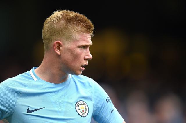 本菲卡旧将路易松晒照说在学习，照片显示他问AI足球总监职责（本菲卡旧将路易松晒照称正学习，向AI询问足球总监职责）