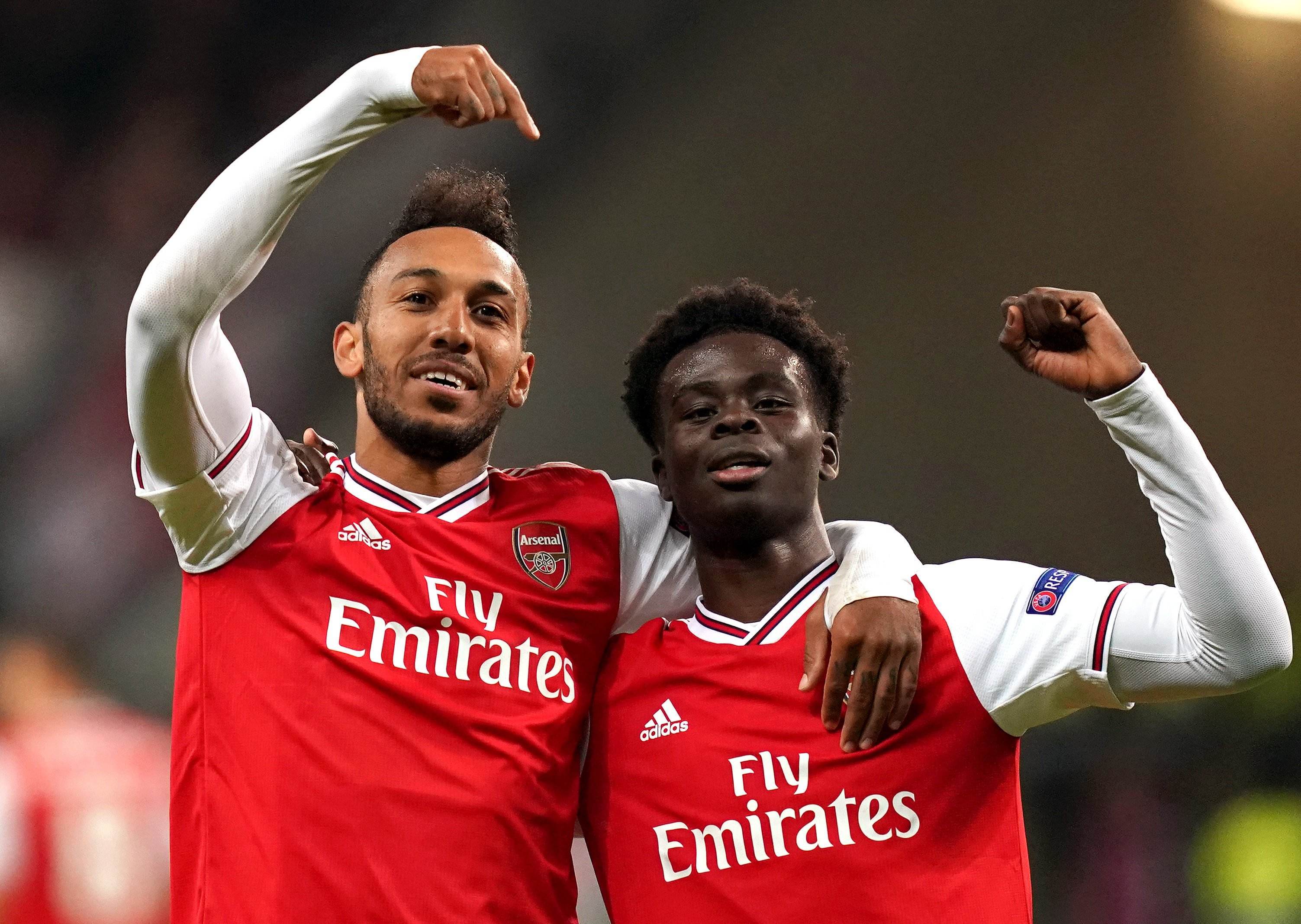 继伊尔马兹之后，奥斯梅恩是第二位欧冠戴帽的加拉塔萨雷球员（奥斯梅恩成加拉塔萨雷欧冠史上第二位戴帽球员，接棒伊尔马兹）