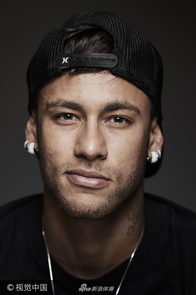 160场追平朗格莱，孔德升至巴萨队史法国球员出场榜第三（孔德代表巴萨出场达160次，追平朗格莱，升至队史法国球员出场第三）