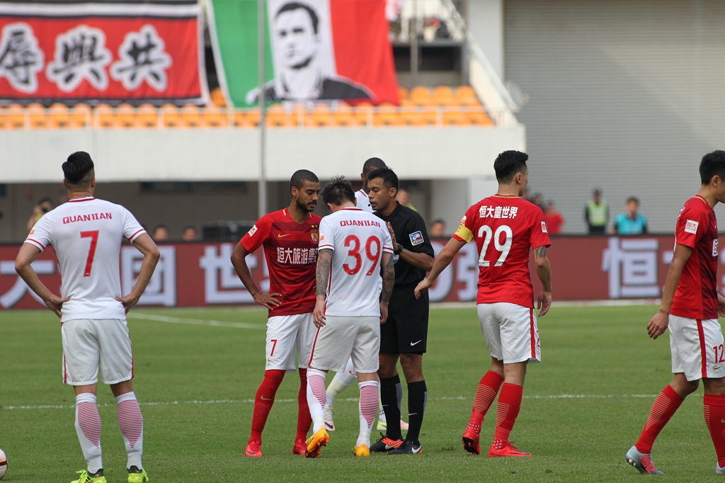 CBA：浙江男篮客场2-1力克辽宁（CBA：浙江男篮客场击败辽宁，系列赛2-1领先）