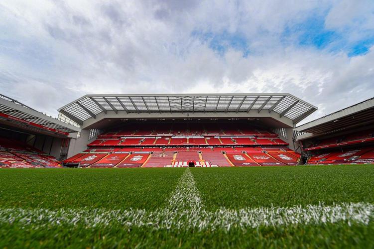 NBA球员交易及赛季影响分析（NBA交易动向与赛季格局分析）