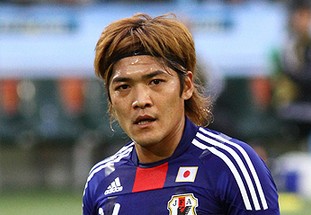 鹈鹕将围绕费尔斯、奎因重建，愿听取锡安、墨菲与琼斯的报价（鹈鹕重建围绕费尔斯与奎因，愿听取对锡安、墨菲、琼斯的交易报价）