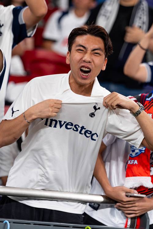 莫雷托：药厂不愿把格里马尔多卖给拜仁，球员也倾向回西班牙（莫雷托：勒沃库森无意放格里马尔多赴拜仁，球员更倾向重返西班牙）