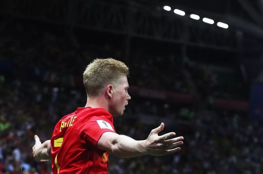 2-1！95分钟绝杀 英超13.1亿豪门18场不败终结 5.5亿战舰10轮9胜（2-1，95分钟补时绝杀！英超13.1亿豪门18场不败告终，5.5亿战舰10轮9胜）