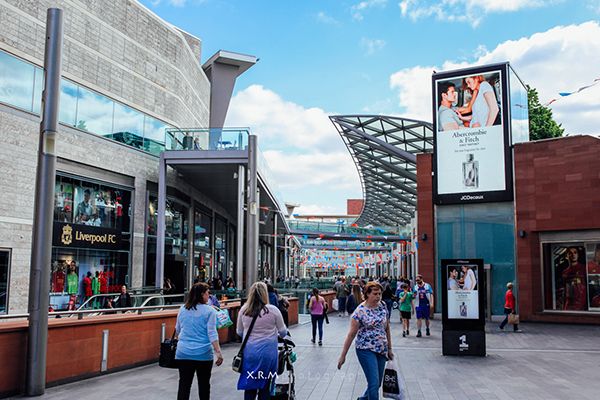 谢尔基战桑德兰数据：助攻梅开二度，9次过人5次成功（谢尔基对阵桑德兰：送出2次助攻，9次过人5次成功）